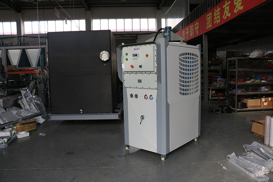 石油業(yè)、化工業(yè)、制藥業(yè)反應(yīng)釜配套制冷機(jī)組